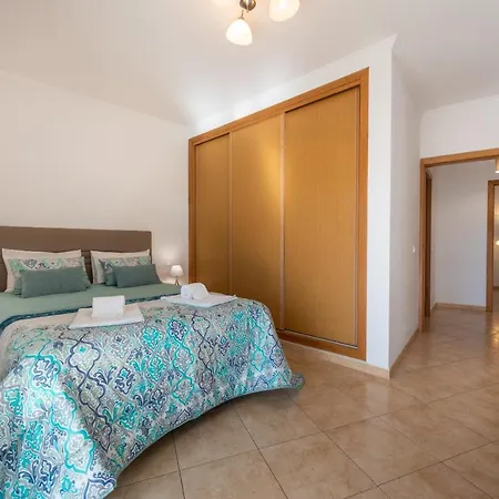 Apartamento Monarquia Apartment Quarteira