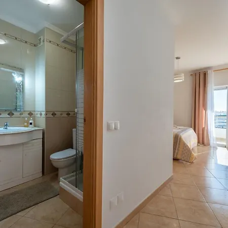 Apartamento Monarquia * Quarteira